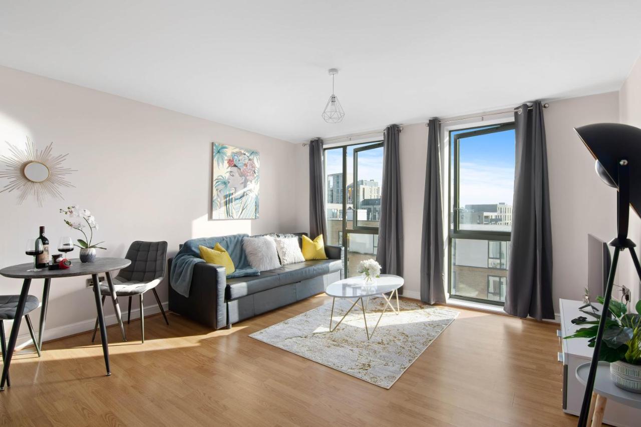 Spacious & Cosy, Netflix, Parking, Colindale Station Hendon Exterior photo