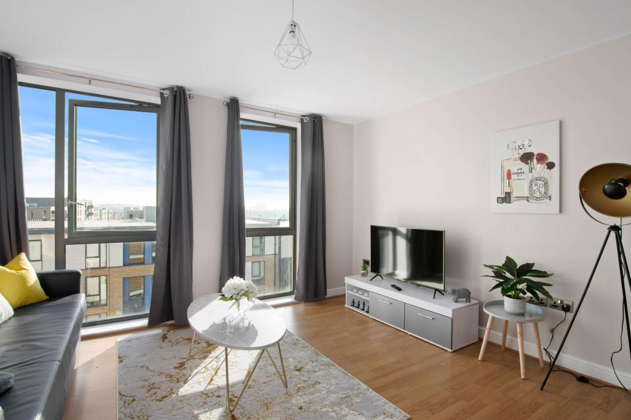 Spacious & Cosy, Netflix, Parking, Colindale Station Hendon Exterior photo